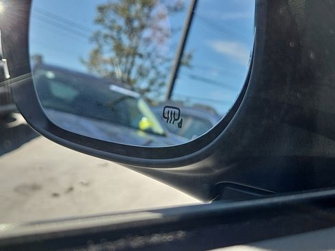 New 2025 Subaru Forester Touring image 5