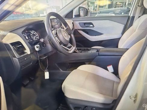 Used 2021 Nissan Rogue SV FWD image 7