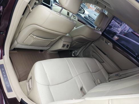 Used 2011 Toyota Avalon Limited image 5