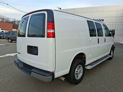 Used 2024 Chevrolet Express 2500 w/ Driver Convenience Package image 9