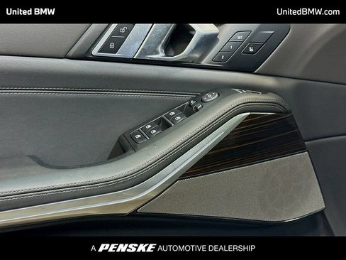 Used 2026 BMW X5 xDrive40i w/ M Sport Package AWD/4WD image 3
