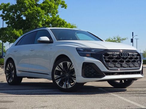 Used 2026 Audi Q8 Premium Plus AWD/4WD image 2