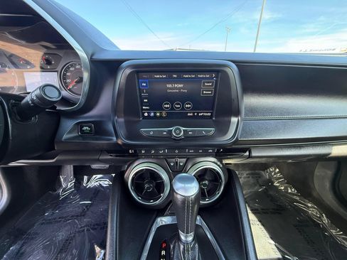 Used 2020 Chevrolet Camaro LT w/ RS Package RWD image 5