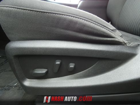 Used 2018 GMC Yukon SLE w/ Convenience Package AWD/4WD image 48
