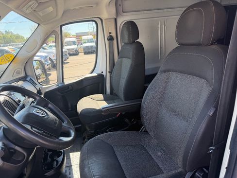 Used 2019 RAM ProMaster 2500 FWD image 14