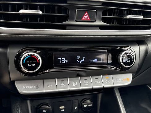 Used 2023 Hyundai Kona SEL w/ Convenience Package image 16