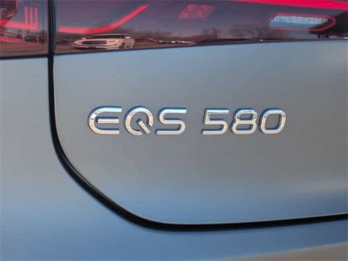 Used 2023 Mercedes-Benz EQS 580 4MATIC Sedan image 11