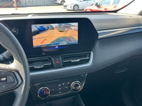 Used 2025 Chevrolet TrailBlazer LT image 20