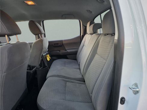 Used 2021 Toyota Tacoma SR w/ SR Convenience Package image 17