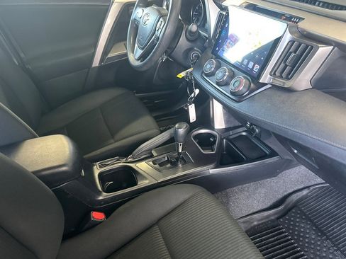 Used 2018 Toyota RAV4 LE w/ All Weather Liner Package FWD image 15