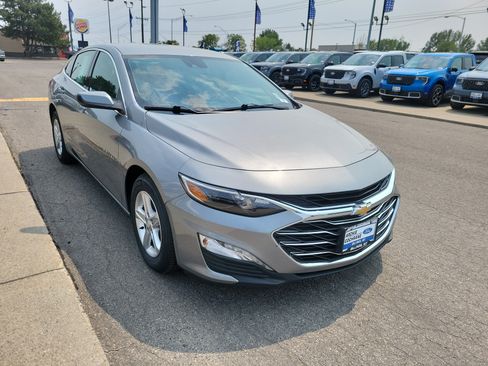Used 2023 Chevrolet Malibu LT FWD image 6