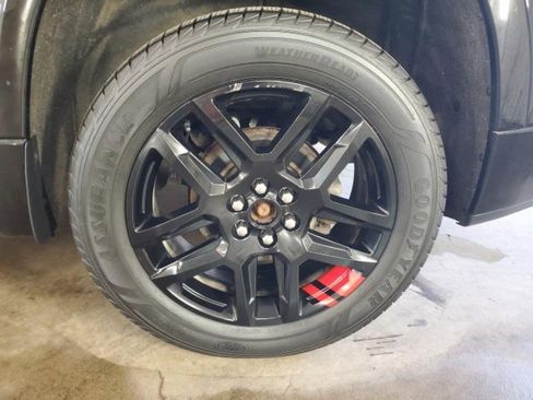 Used 2019 Chevrolet Traverse Premier w/ Redline Edition AWD/4WD image 5