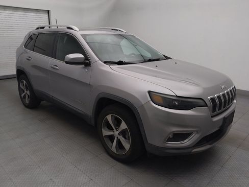 Used 2019 Jeep Cherokee Limited AWD/4WD image 13