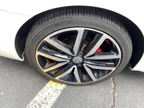 Used 2013 Volkswagen Jetta GLI Autobahn FWD image 35