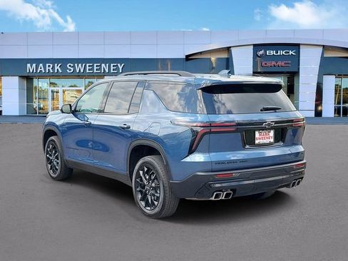 Used 2024 Chevrolet Traverse LT w/ Midnight/Sport Edition AWD/4WD image 31