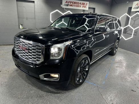 Used 2018 GMC Yukon XL Denali w/ Denali Ultimate Package AWD/4WD image 2