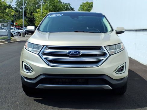Used 2018 Ford Edge Titanium w/ Equipment Group 301A AWD/4WD image 2