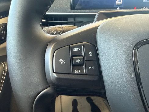 Used 2025 Ford Mustang Mach-E Premium AWD/4WD image 16