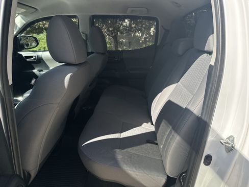 Used 2018 Toyota Tacoma SR w/ SR Convenience Package AWD/4WD image 28