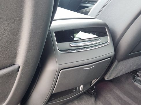 Used 2025 Cadillac Escalade Sport w/ LPO, ONYX Package image 31