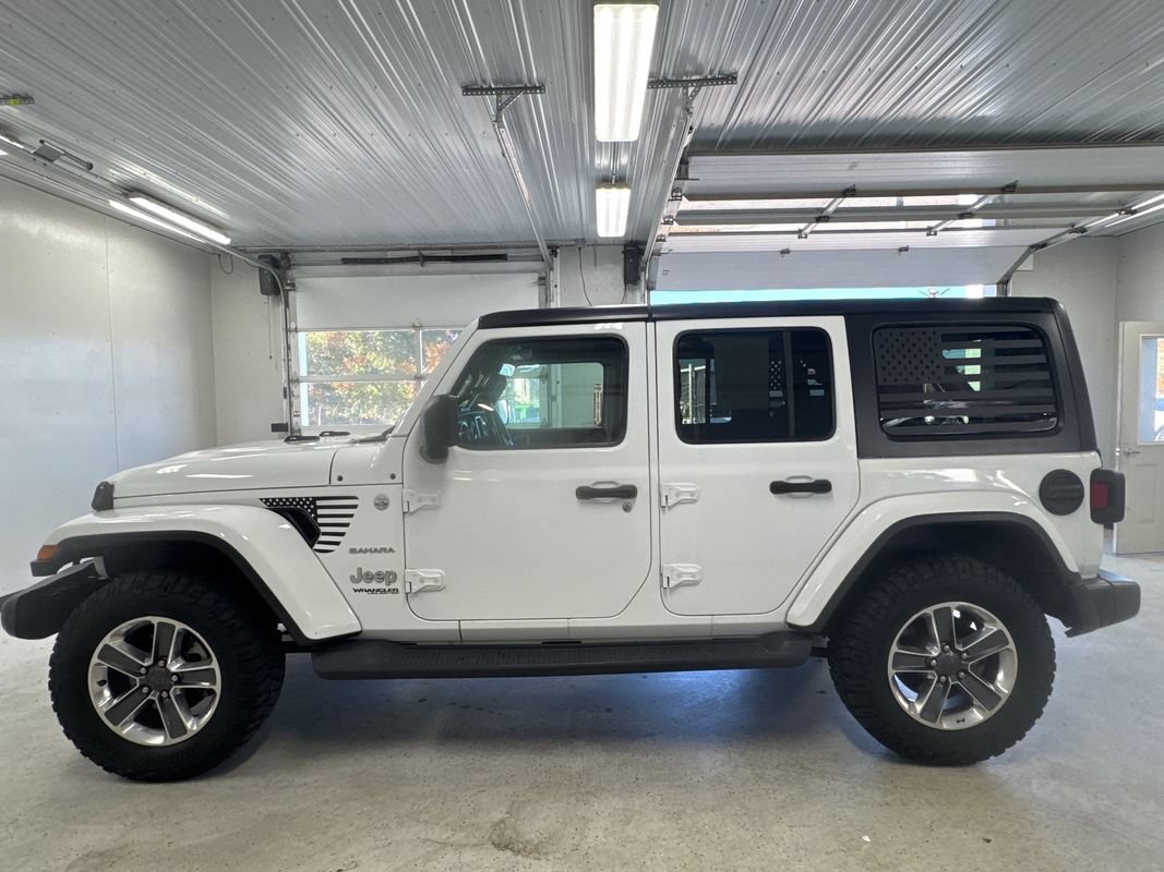 Used 2021 Jeep Wrangler Unlimited Sahara AWD/4WD image 2