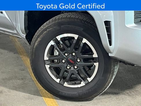 Used 2025 Toyota Tacoma TRD Sport AWD/4WD image 2