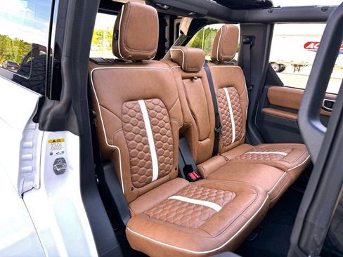 Used 2026 Ford Bronco Outer Banks AWD/4WD image 24
