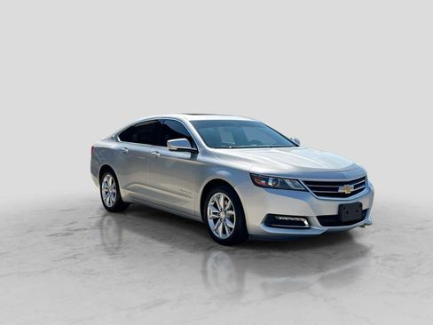 Used 2019 Chevrolet Impala LT w/ Sunroof and Spoiler Package FWD image 8