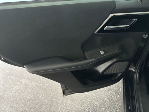 Used 2023 Mitsubishi Outlander ES image 34