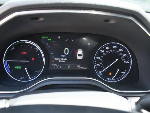 Used 2019 Toyota Avalon XSE FWD image 32
