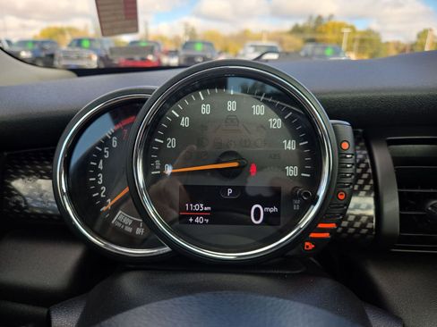 Used 2017 MINI Cooper S image 16