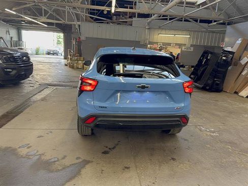 Used 2024 Chevrolet Trax RS w/ Driver Confidence Package FWD image 4