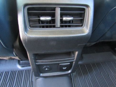 Used 2024 Ford Edge SEL w/ Sport Appearance Package AWD/4WD image 31