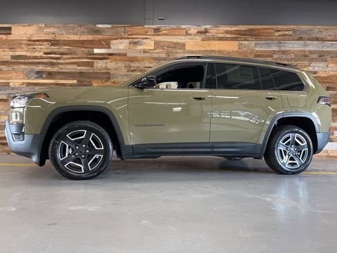 New 2026 Jeep Cherokee Laredo AWD/4WD image 16