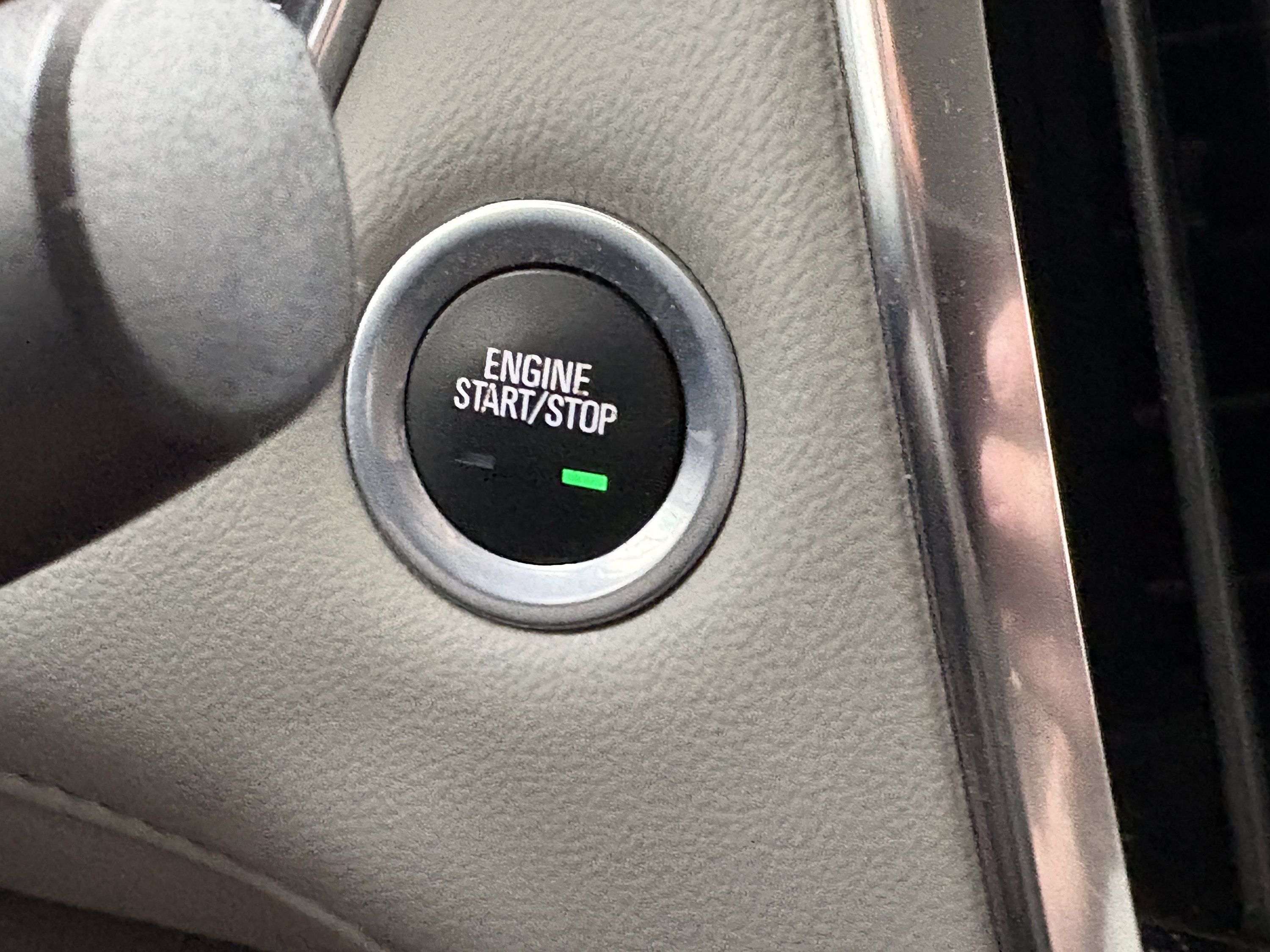Used 2018 Chevrolet Traverse LT FWD image 20