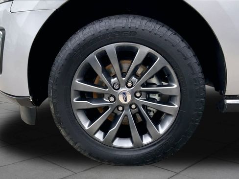 Certified 2019 Ford Expedition Max Limited RWD image 11