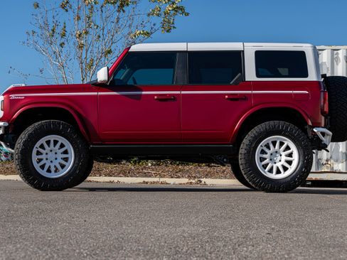 New 2025 Ford Bronco Heritage Edition image 7