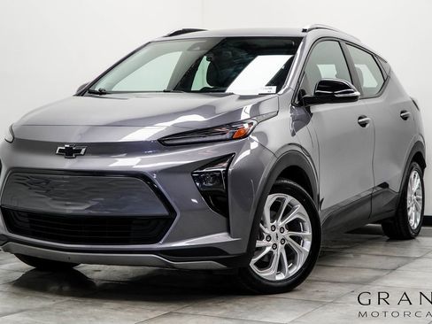 Used 2023 Chevrolet Bolt EUV LT image 1