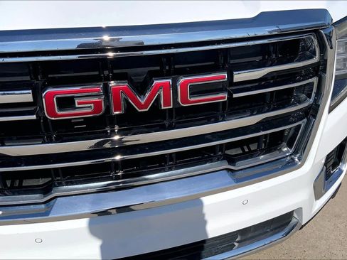 Used 2024 GMC Yukon SLT image 29