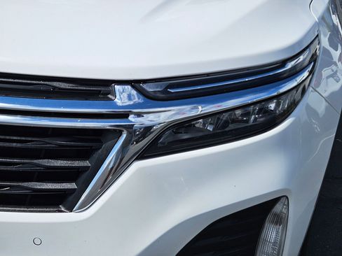 Used 2022 Chevrolet Equinox LT image 12
