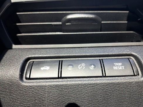 Used 2022 Nissan Altima 2.5 SR FWD image 21