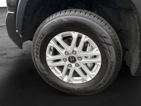 Certified 2022 Toyota Tundra SR5 w/ SR5 Convenience Package RWD image 11
