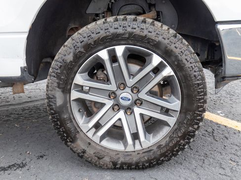 Used 2014 Ford F150 XLT w/ Equipment Group 302A Luxury image 27