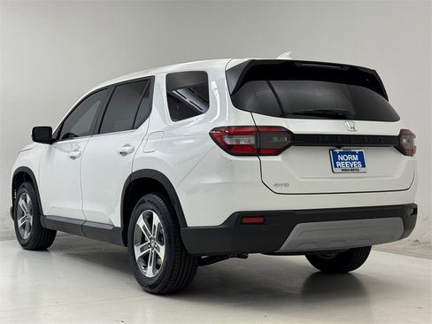 New 2025 Honda Pilot EX-L image 9