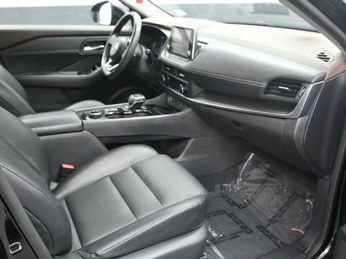 Used 2023 Nissan Rogue SV w/ SV Premium B Package AWD/4WD image 10