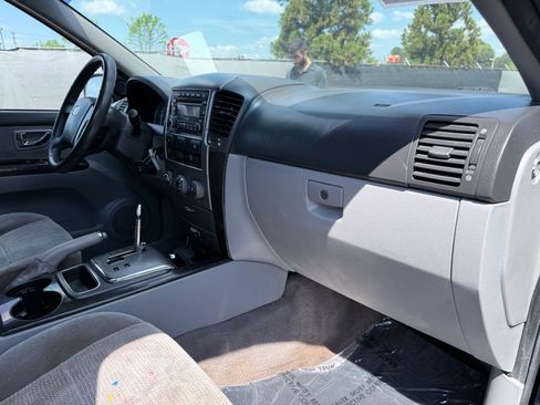 Used 2008 Kia Sorento EX image 19
