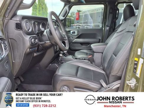 Used 2023 Jeep Wrangler Unlimited Sahara image 5