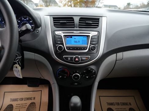 Used 2014 Hyundai Accent GS image 14