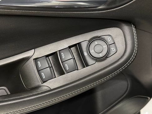 Used 2021 Buick Encore GX Preferred AWD/4WD image 19