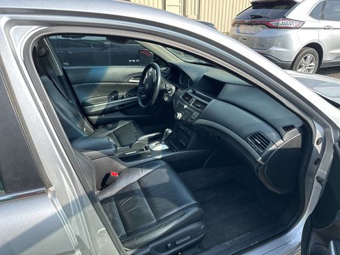 Used 2010 Honda Accord EX-L image 7